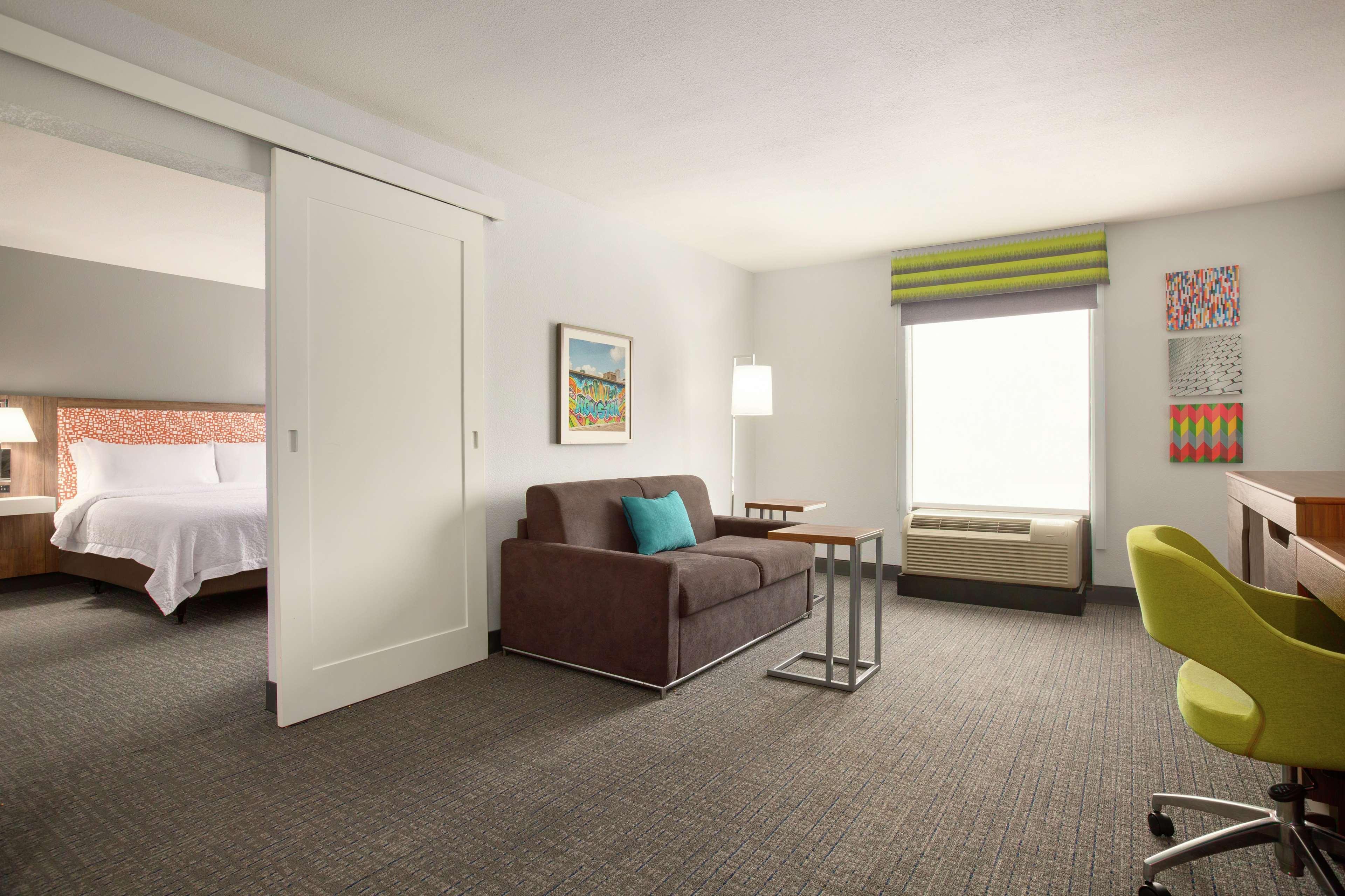 Hampton Inn & Suites Houston-Cypress Station Westfield Exterior photo